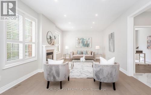 22 Serviceberry Crescent, Brampton (Vales Of Castlemore), ON - Indoor Photo Showing Living Room With Fireplace