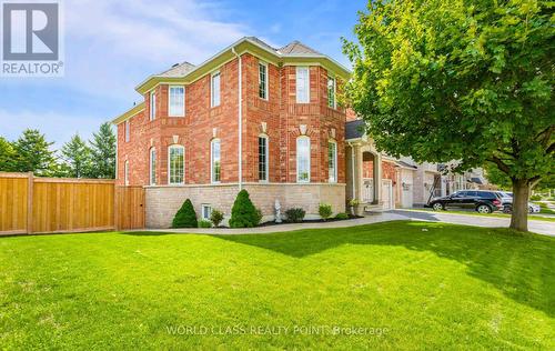 22 Serviceberry Crescent, Brampton (Vales Of Castlemore), ON - Outdoor