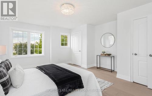 22 Serviceberry Crescent, Brampton (Vales Of Castlemore), ON - Indoor Photo Showing Bedroom