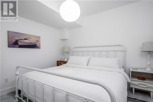 117 Hawthorn Lane, Eugenia, ON - Indoor Photo Showing Bedroom