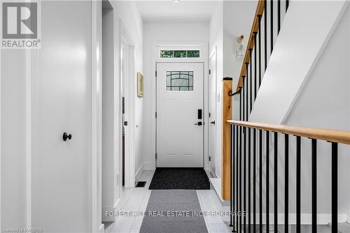 117 Hawthorn Lane, Grey Highlands, ON - Indoor Photo Showing Other Room