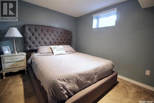 812 Mountain Street, Moosomin, SK - Indoor Photo Showing Bedroom