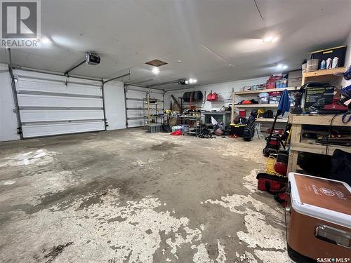 812 Mountain Street, Moosomin, SK - Indoor Photo Showing Garage