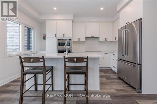 68 Wyn Wood Lane, Orillia, ON - Indoor Photo Showing Kitchen With Stainless Steel Kitchen