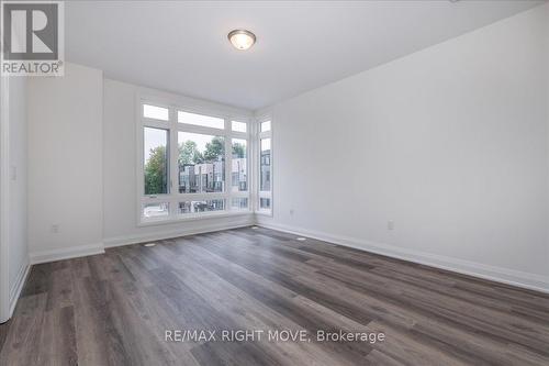 68 Wyn Wood Lane, Orillia, ON - Indoor Photo Showing Other Room