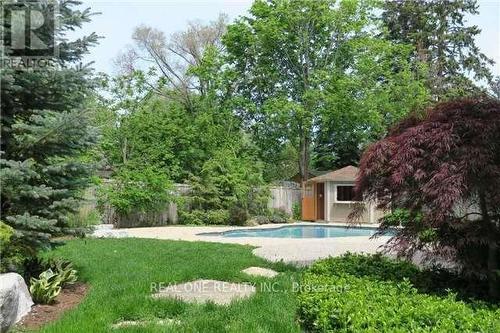 531 Jeanette Drive, Oakville, ON - Outdoor With In Ground Pool