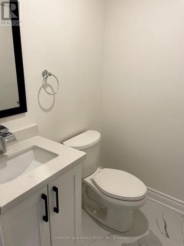 8 Maplehurst Crescent, Barrie (Cundles East), ON - Indoor Photo Showing Bathroom