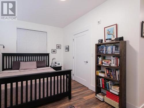 203-210 Hawkins Street, Whitehorse, YT - Indoor Photo Showing Bedroom