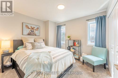 317 Edgehill Drive, Barrie, ON - Indoor Photo Showing Bedroom