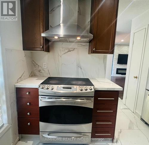 15 Lighthall Crescent, Toronto (Malvern), ON - Indoor Photo Showing Kitchen