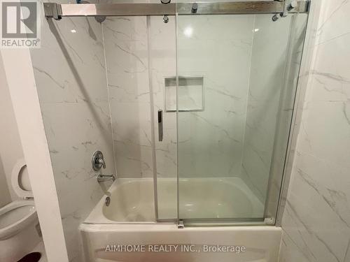 15 Lighthall Crescent, Toronto (Malvern), ON - Indoor Photo Showing Bathroom