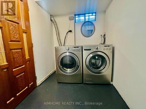 15 Lighthall Crescent, Toronto (Malvern), ON - Indoor Photo Showing Laundry Room