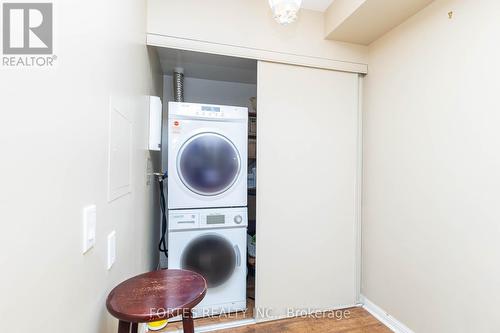 404 - 650 Lawrence Avenue W, Toronto (Englemount-Lawrence), ON - Indoor Photo Showing Laundry Room