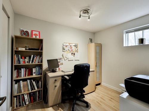 Chambre Ã Â coucher - 346 Rue De La Mésange, Rosemère, QC - Indoor Photo Showing Office