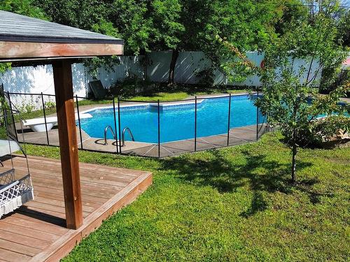 Piscine - 346 Rue De La Mésange, Rosemère, QC - Outdoor With In Ground Pool With Backyard