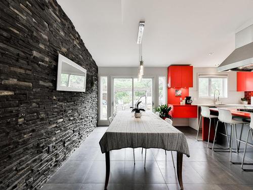 Dining room - 346 Rue De La Mésange, Rosemère, QC - Indoor Photo Showing Kitchen With Upgraded Kitchen