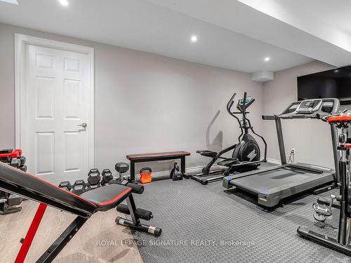 66 Alpaca Dr, Richmond Hill, ON - Indoor Photo Showing Gym Room