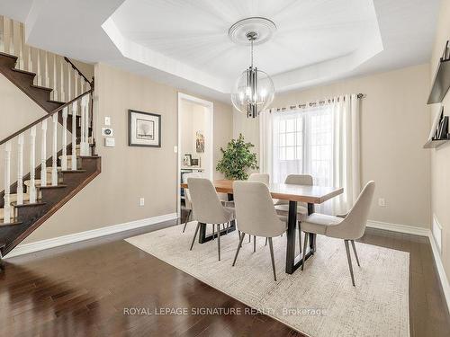 66 Alpaca Dr, Richmond Hill, ON - Indoor Photo Showing Dining Room