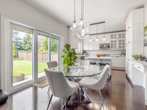 66 Alpaca Dr, Richmond Hill, ON - Indoor Photo Showing Dining Room