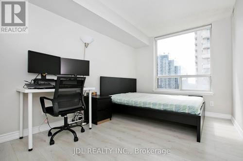 2209 - 35 Empress Avenue, Toronto (Willowdale East), ON - Indoor Photo Showing Bedroom