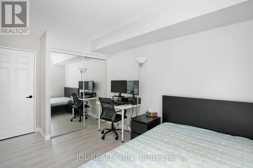 2209 - 35 Empress Avenue, Toronto (Willowdale East), ON - Indoor Photo Showing Bedroom