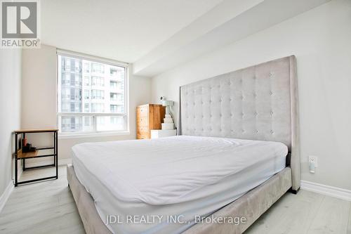 2209 - 35 Empress Avenue, Toronto (Willowdale East), ON - Indoor Photo Showing Bedroom