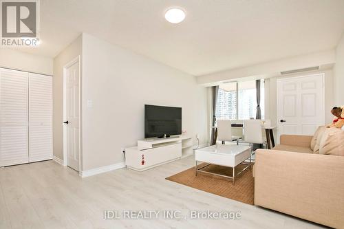 2209 - 35 Empress Avenue, Toronto, ON - Indoor Photo Showing Living Room