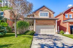 5348 WESTHAMPTON ROAD  Mississauga, ON L5M 5E4