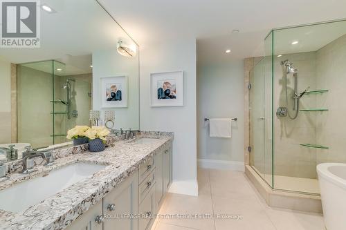 417 - 11 Bronte Road, Oakville (Bronte West), ON - Indoor Photo Showing Bathroom