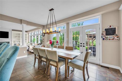 20 Lampman Drive, Hamilton, ON - Indoor Photo Showing Dining Room