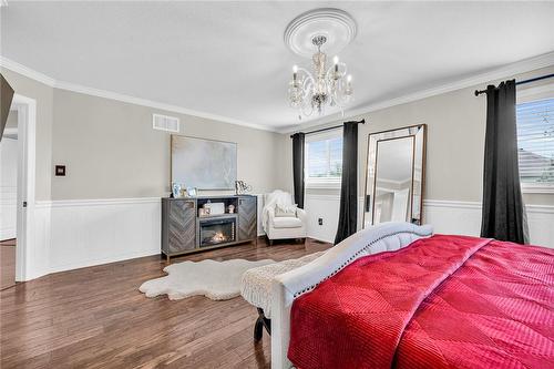 20 Lampman Drive, Hamilton, ON - Indoor Photo Showing Bedroom