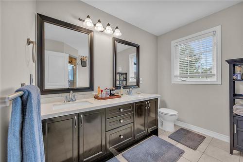 20 Lampman Drive, Hamilton, ON - Indoor Photo Showing Bathroom