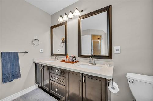 20 Lampman Drive, Hamilton, ON - Indoor Photo Showing Bathroom