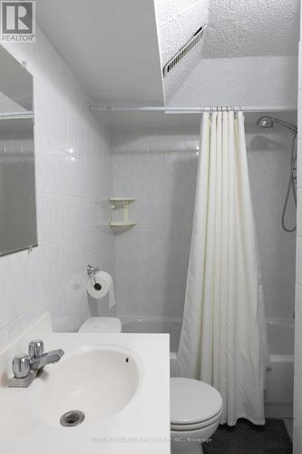 Bsmt - 9 Kirk Drive, Brampton (Northwood Park), ON - Indoor Photo Showing Bathroom