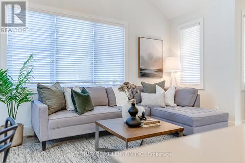 133 Yellow Birch Crescent, Blue Mountains (Blue Mountain Resort Area), ON - Indoor Photo Showing Living Room