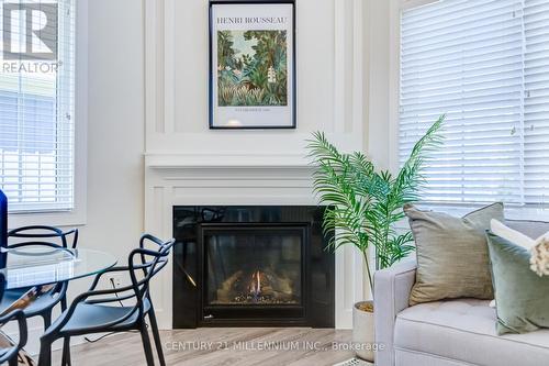 133 Yellow Birch Crescent, Blue Mountains (Blue Mountain Resort Area), ON - Indoor Photo Showing Living Room With Fireplace