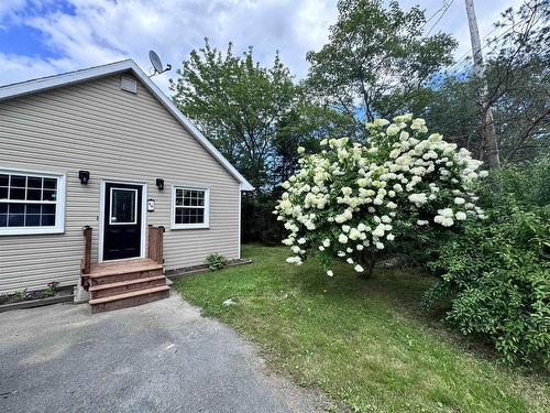 94 Club Road, Hatchet Lake, NS 