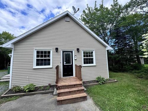 94 Club Road, Hatchet Lake, NS 