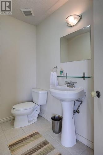 1380 Keast Drive, Sudbury, ON - Indoor Photo Showing Bathroom