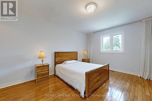 16 Oak Avenue, Richmond Hill (South Richvale), ON - Indoor Photo Showing Bedroom