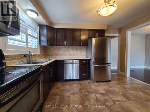 Upper - 3400 Frobex Court, Mississauga (Erindale), ON - Indoor Photo Showing Kitchen With Double Sink