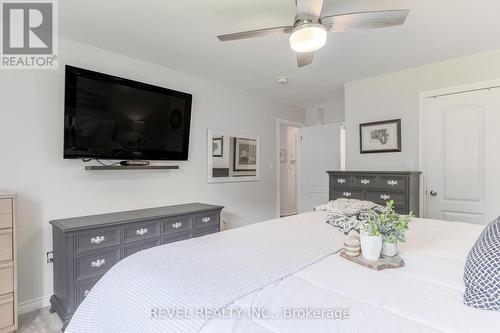 46 Claxton Crescent, Kawartha Lakes (Lindsay), ON - Indoor Photo Showing Bedroom