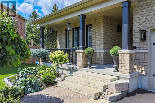 46 Claxton Crescent, Kawartha Lakes (Lindsay), ON - Outdoor With Deck Patio Veranda