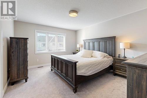 49 Clifford Crescent, New Tecumseth, ON - Indoor Photo Showing Bedroom