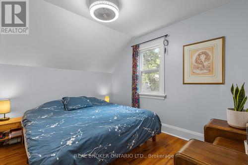 77 Albert Street N, Orillia, ON - Indoor Photo Showing Bedroom