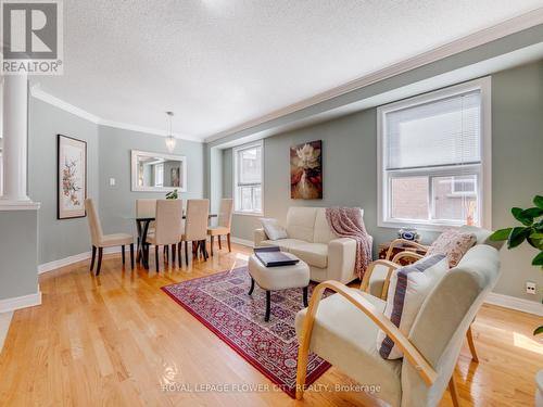 39 Pertosa Drive, Brampton (Fletcher'S Meadow), ON - Indoor Photo Showing Living Room