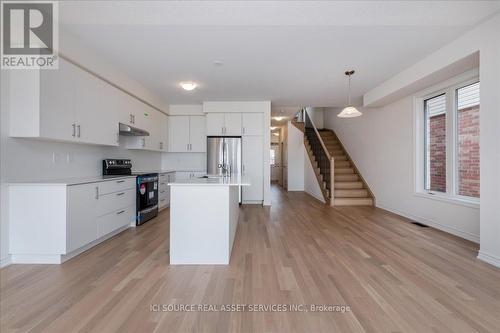 22 Greer Street, Barrie, ON - Indoor Photo Showing Kitchen With Upgraded Kitchen