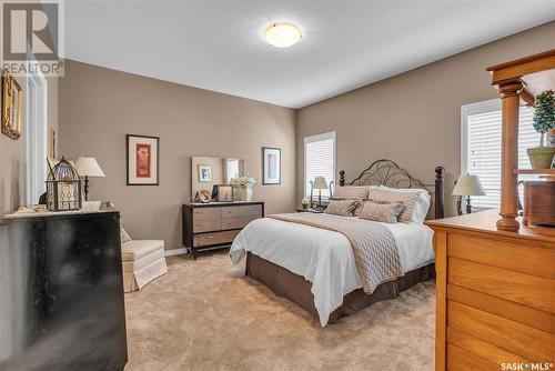 818 Shepherd Crescent, Saskatoon, SK - Indoor Photo Showing Bedroom