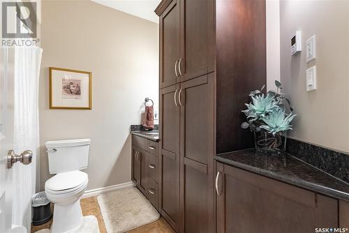 818 Shepherd Crescent, Saskatoon, SK - Indoor Photo Showing Bathroom