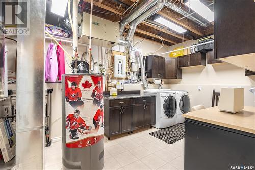 818 Shepherd Crescent, Saskatoon, SK - Indoor Photo Showing Laundry Room